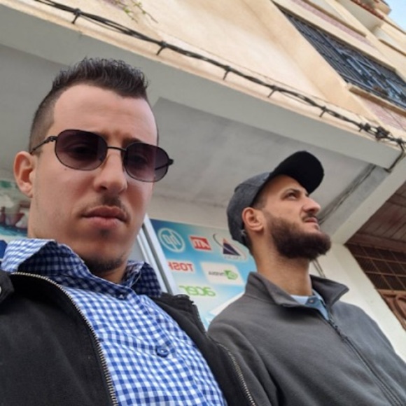 Meet your Posher, Anoir - Picture 1 of 1